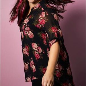 Torrid Betsey Johnson black floral sheer chiffon tunic